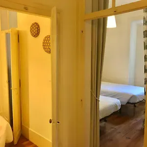 Charming Flat Appartamento Lisbona